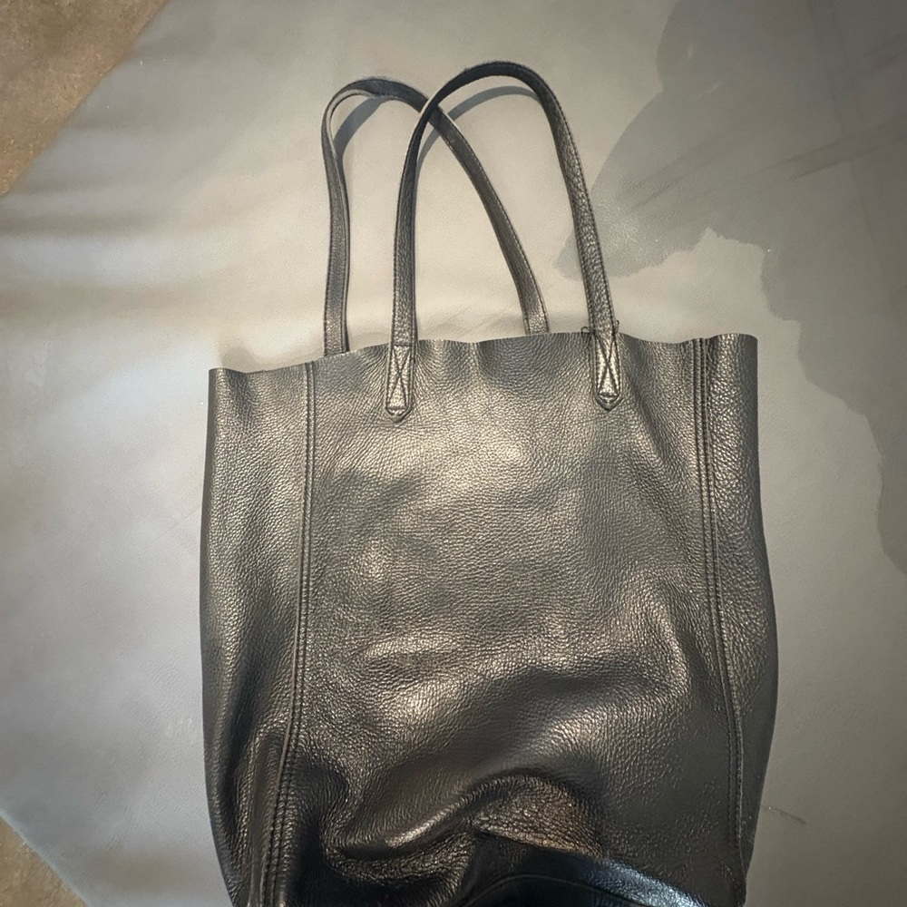Cuyana Black Leather Tote Bag